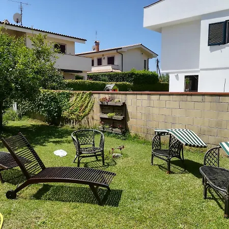 A Casa Mia Bed & Breakfast 2*